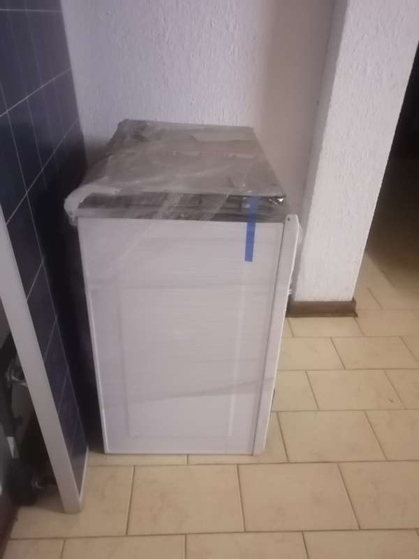 GAS OVEN AND STOVE